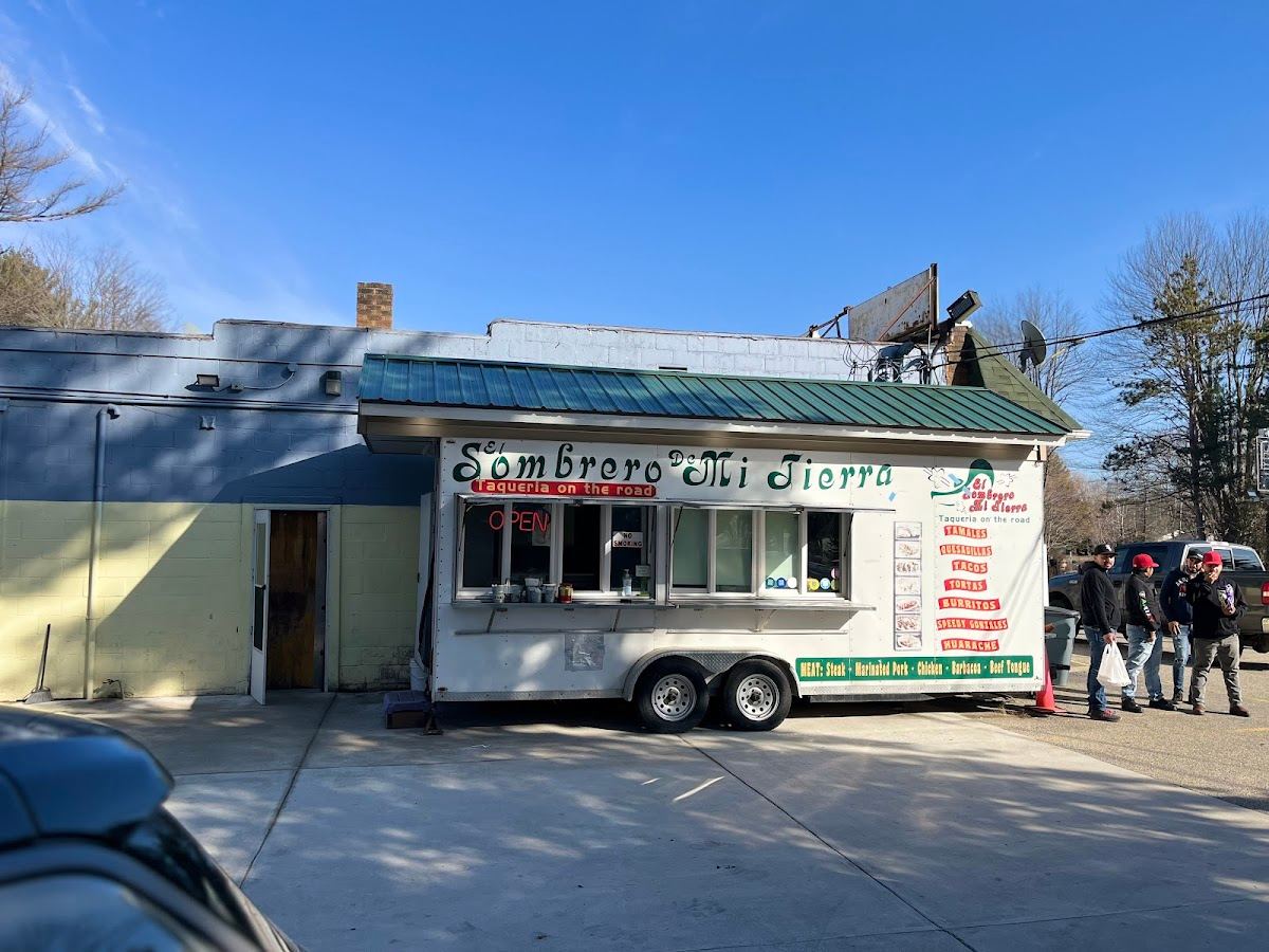 Botello's Party Store
