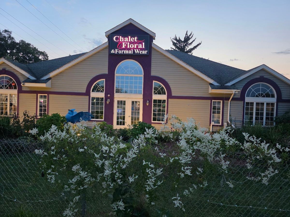 Chalet Floral