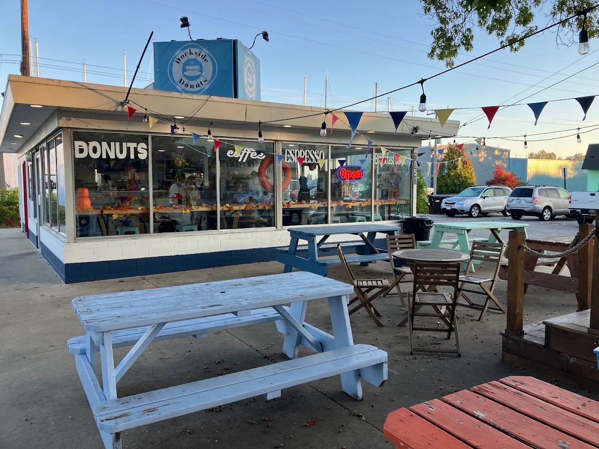 Dockside Donuts