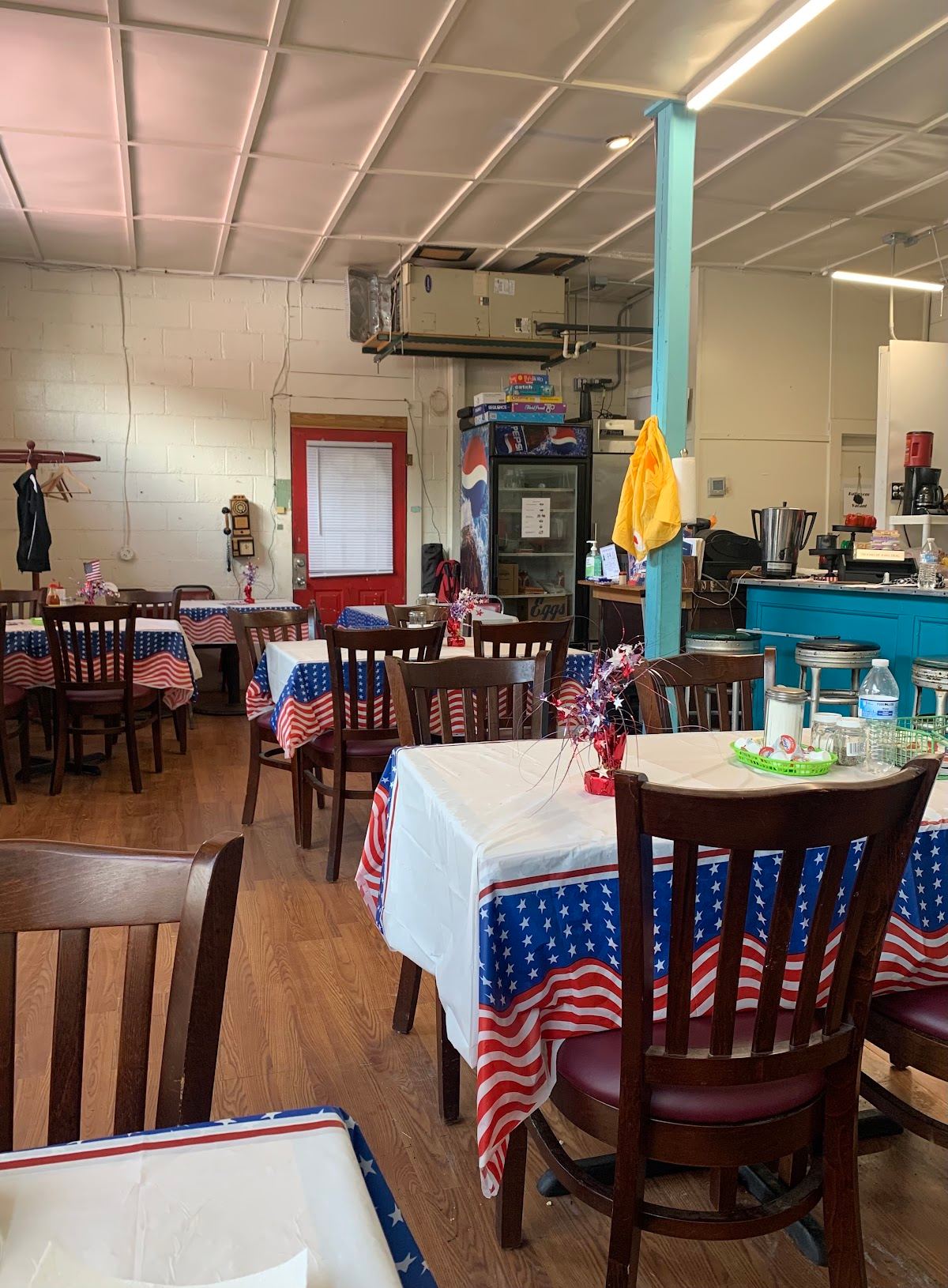 Samantha's Hometown Grill