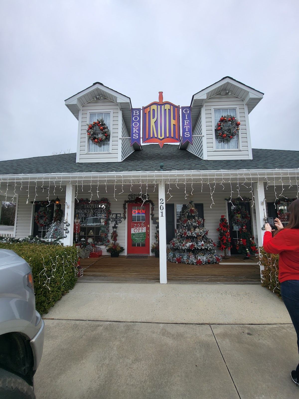 Truth Books & Gifts