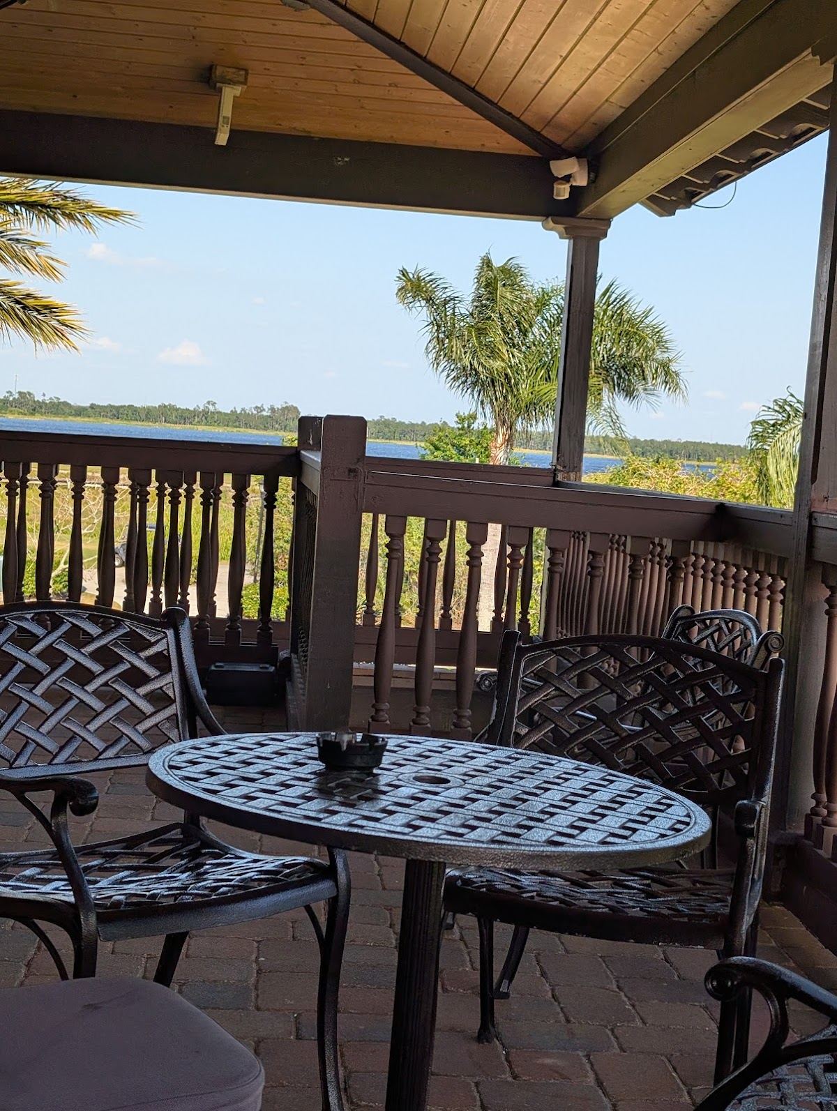 Eagles Nest Restaurant