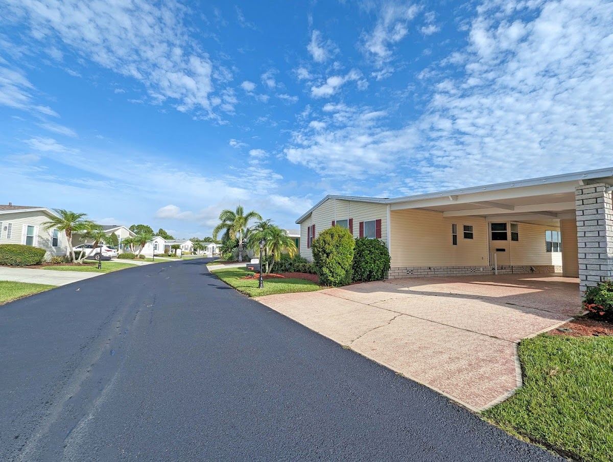 Four Lakes Golf Club Retirement Community