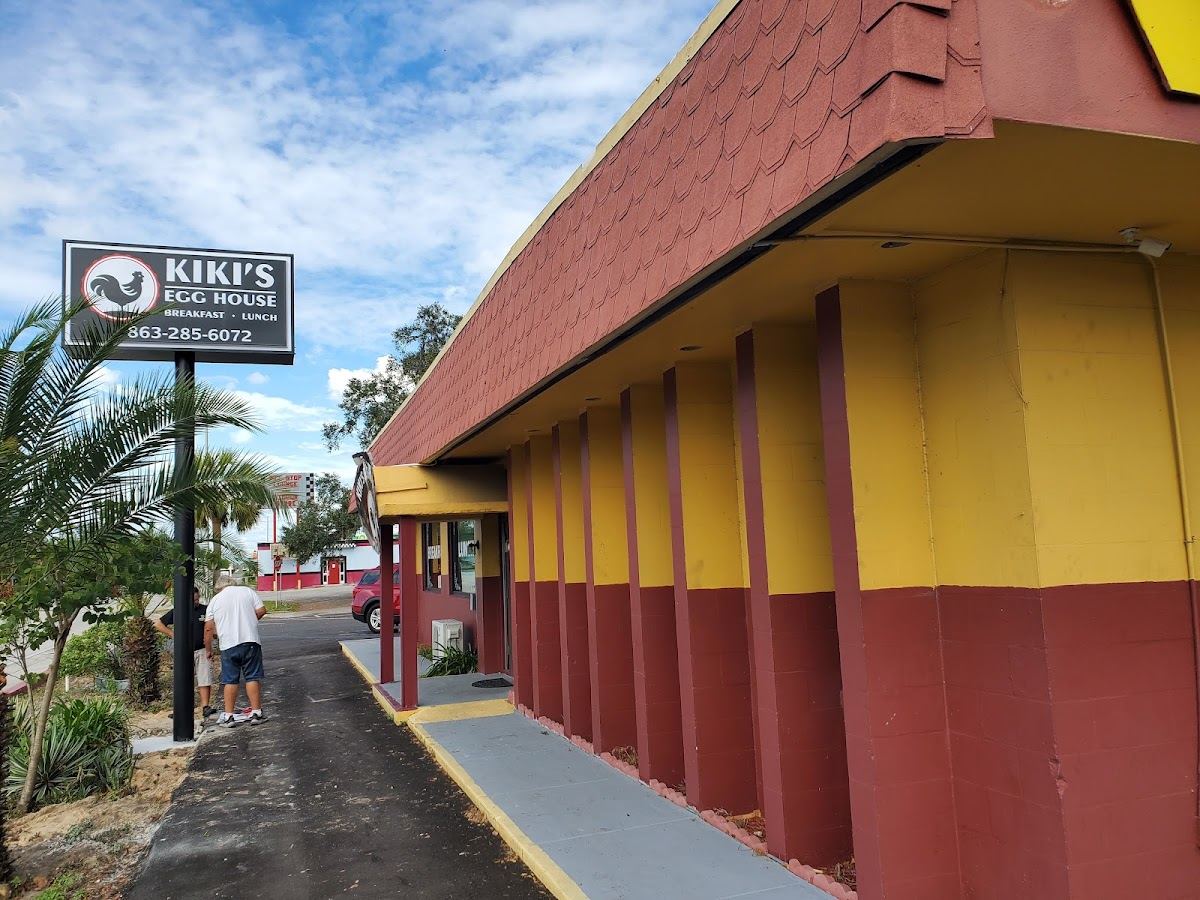 KiKis Egg House