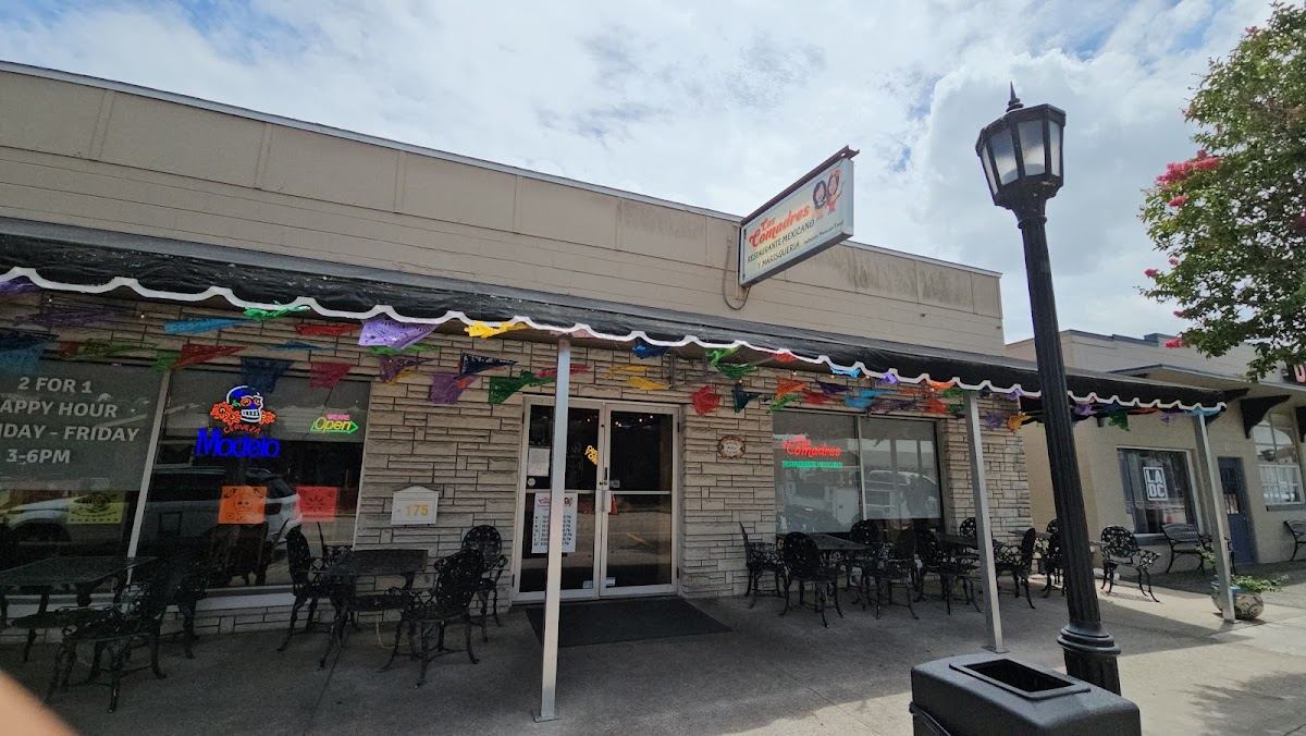 Las Comadres Restaurante Mexicano y Marisqueria