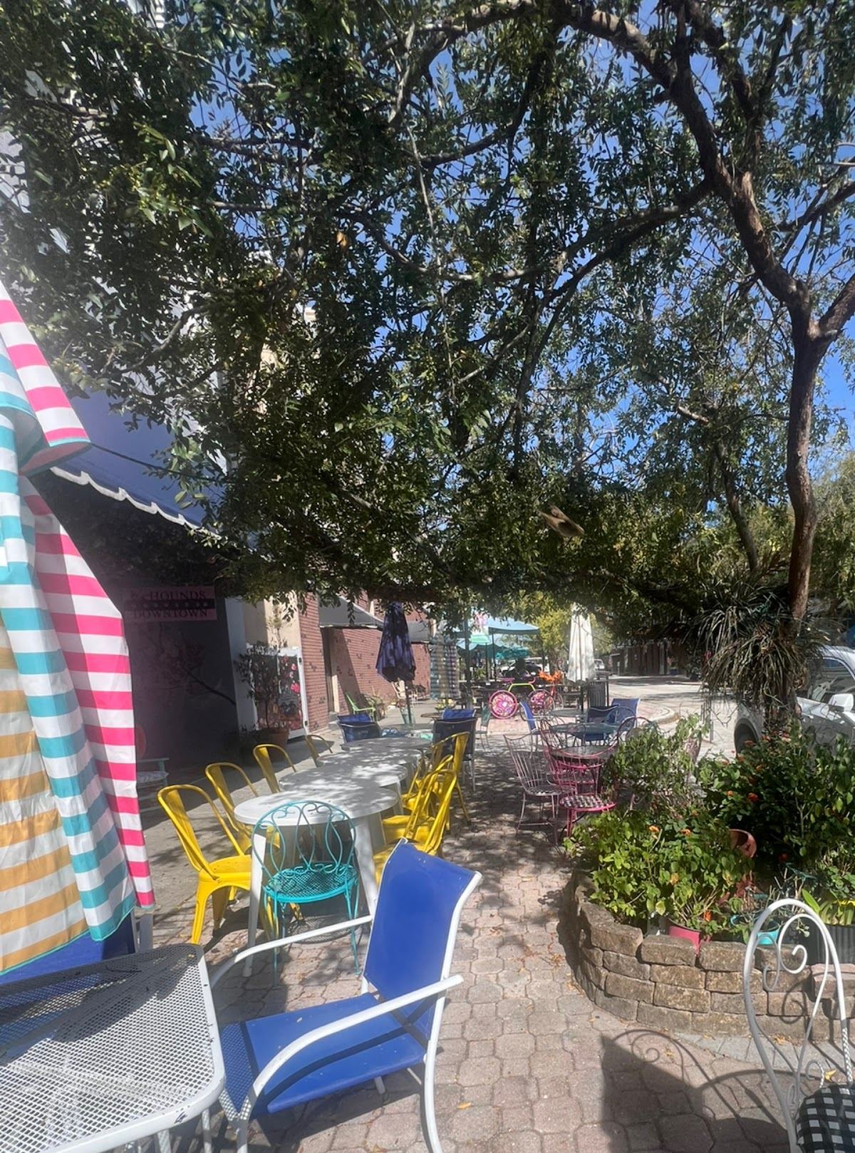 Sweet Magnolias Café & Gift Shop