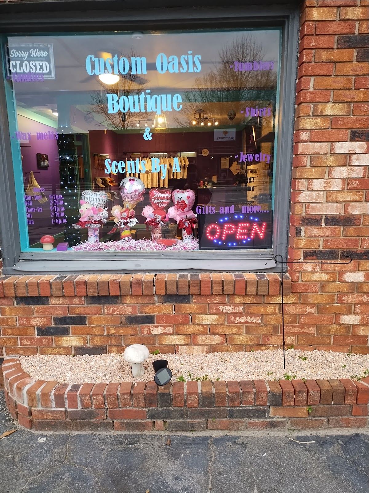 Custom Oasis Boutique