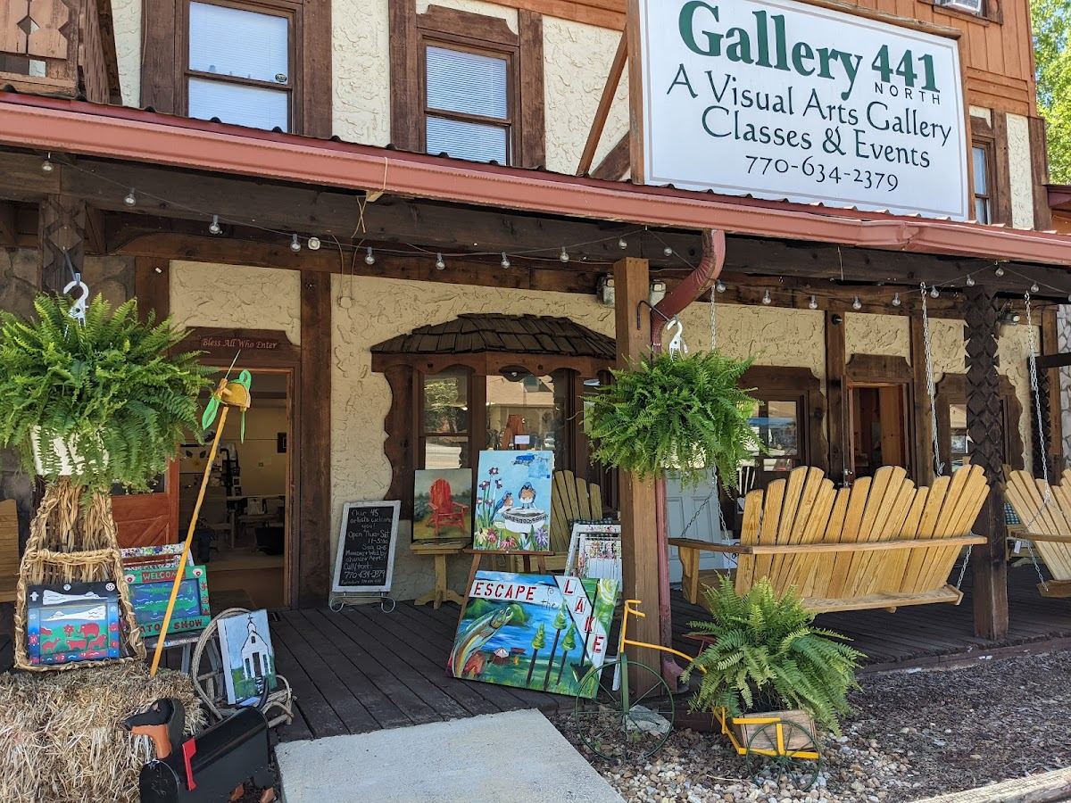 Gallery 441 North in the Heart of Dillard