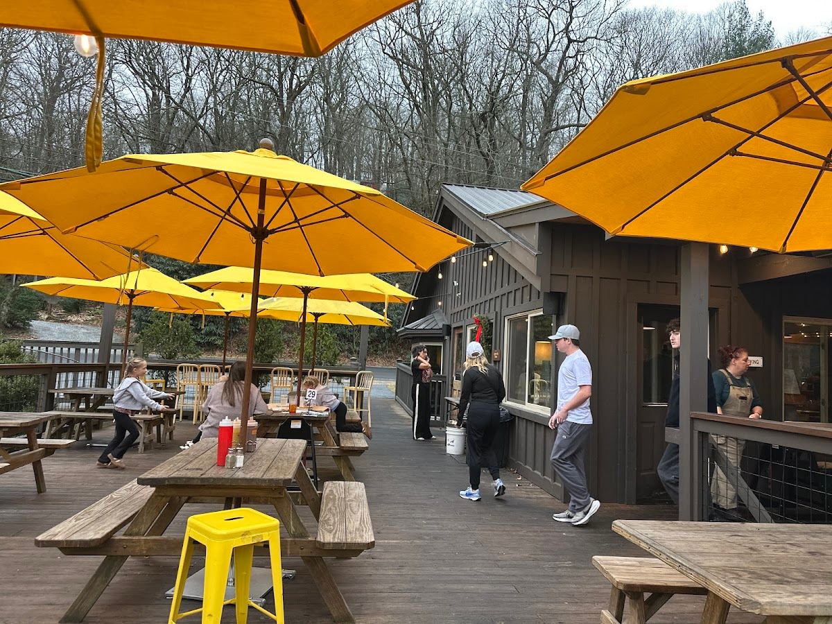 Highlands Smokehouse