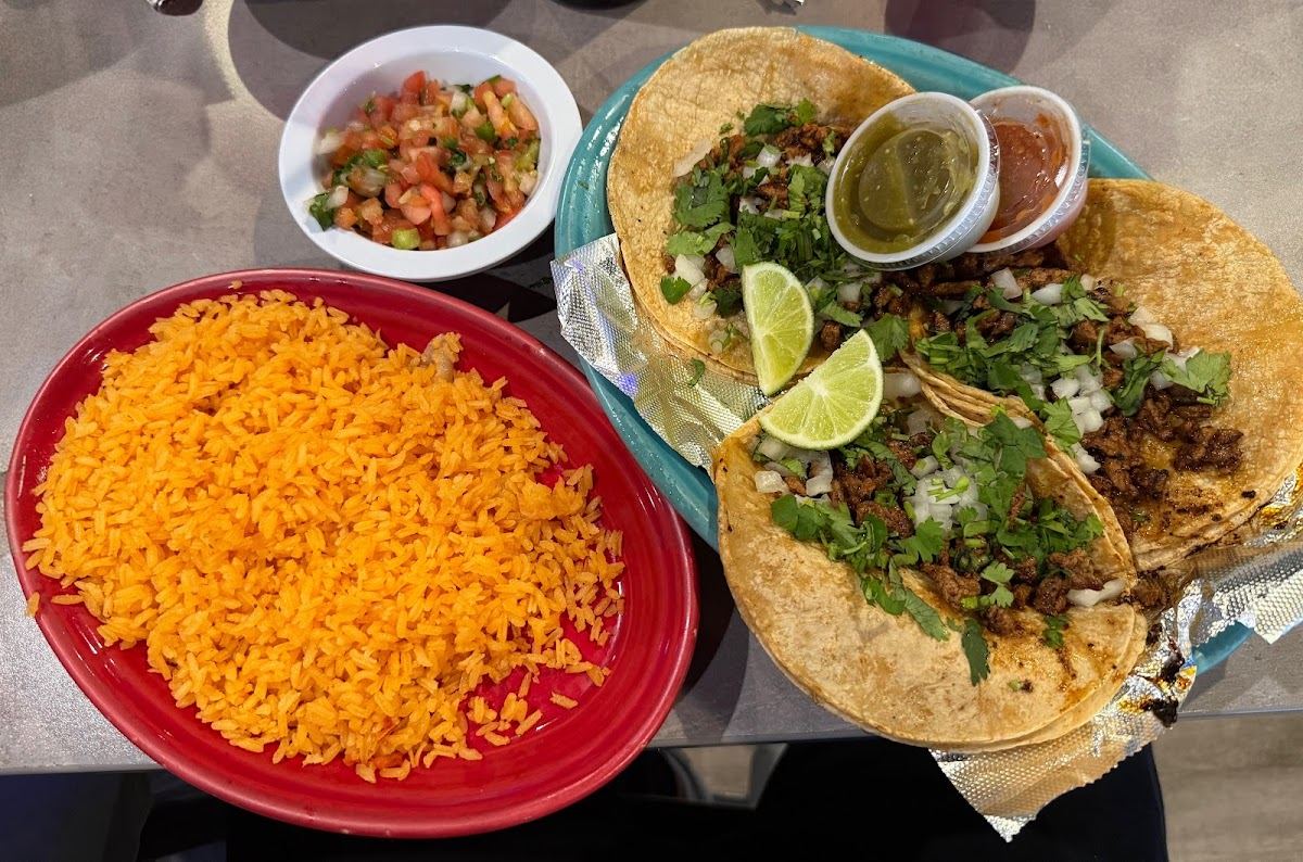 Oscar’s Cantina Mexicana