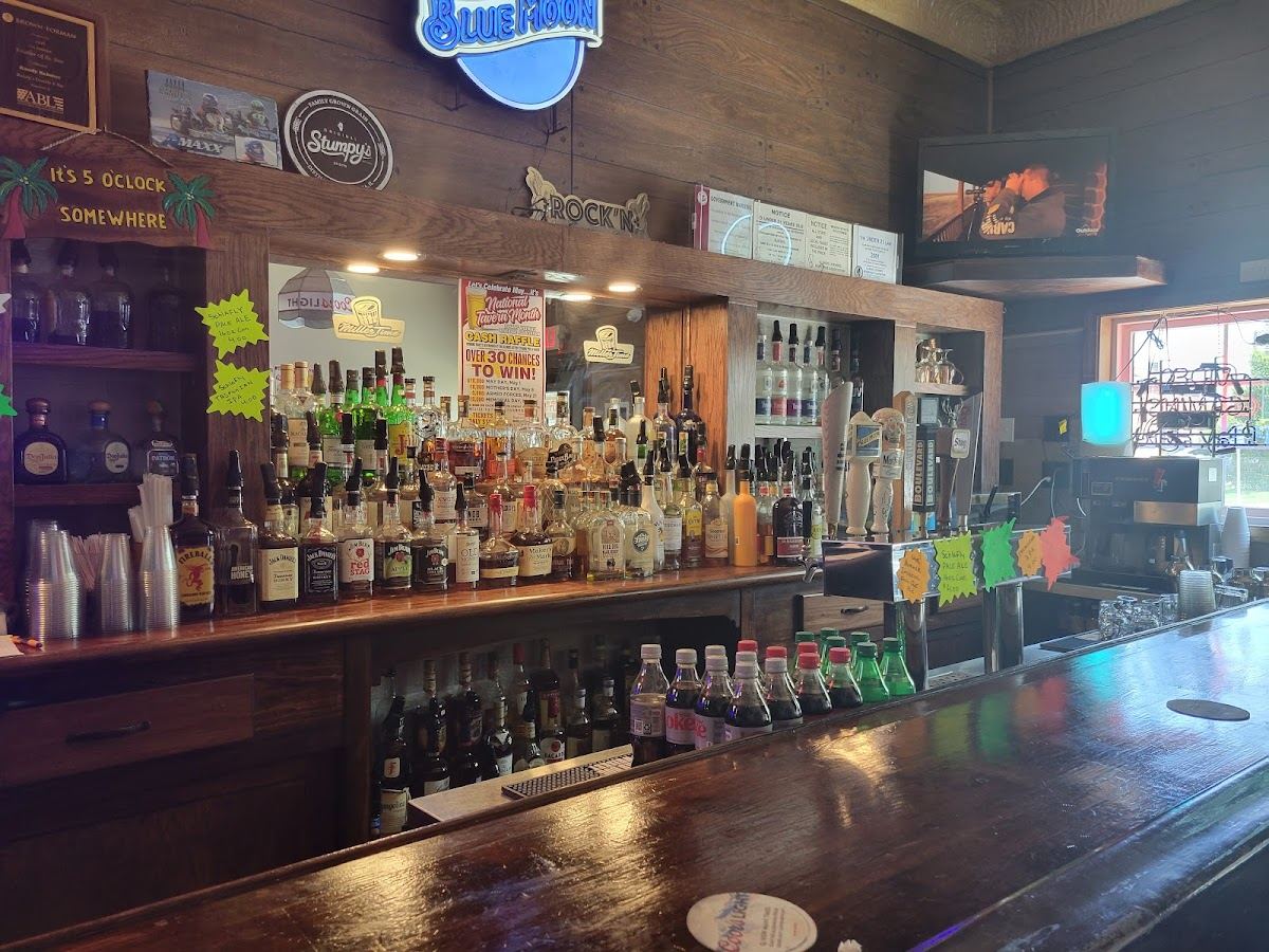 Randy's Double R Bar