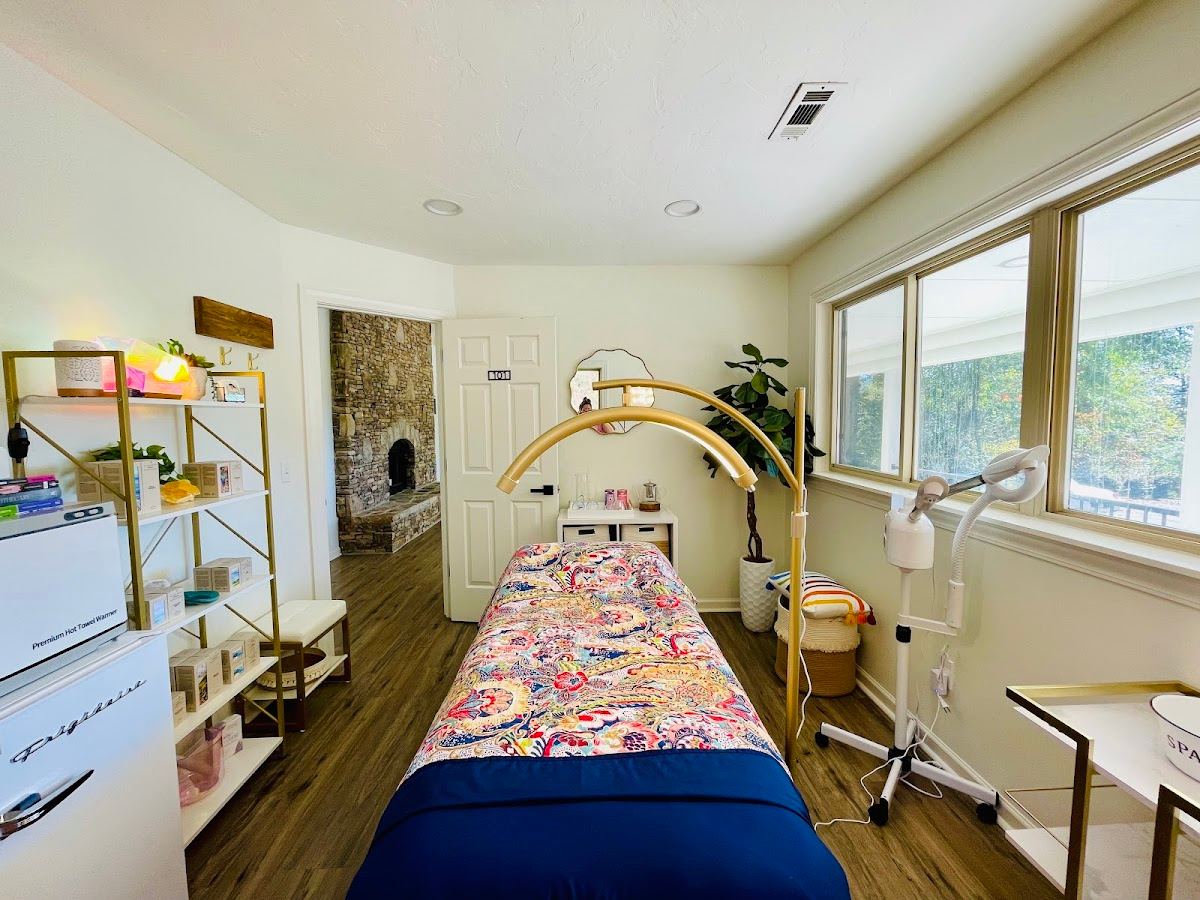 Herbal Skin Apothecary Studio - Day Spa