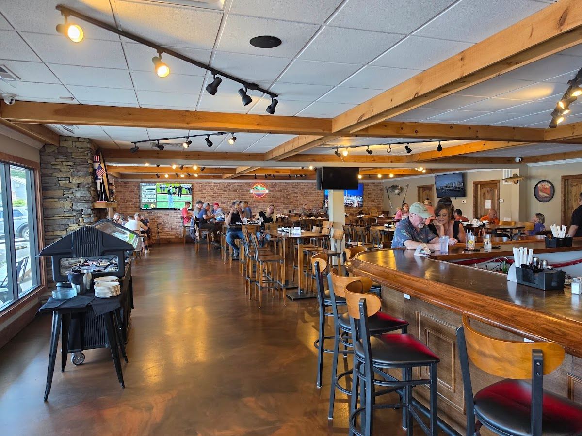 Lakeview Tavern