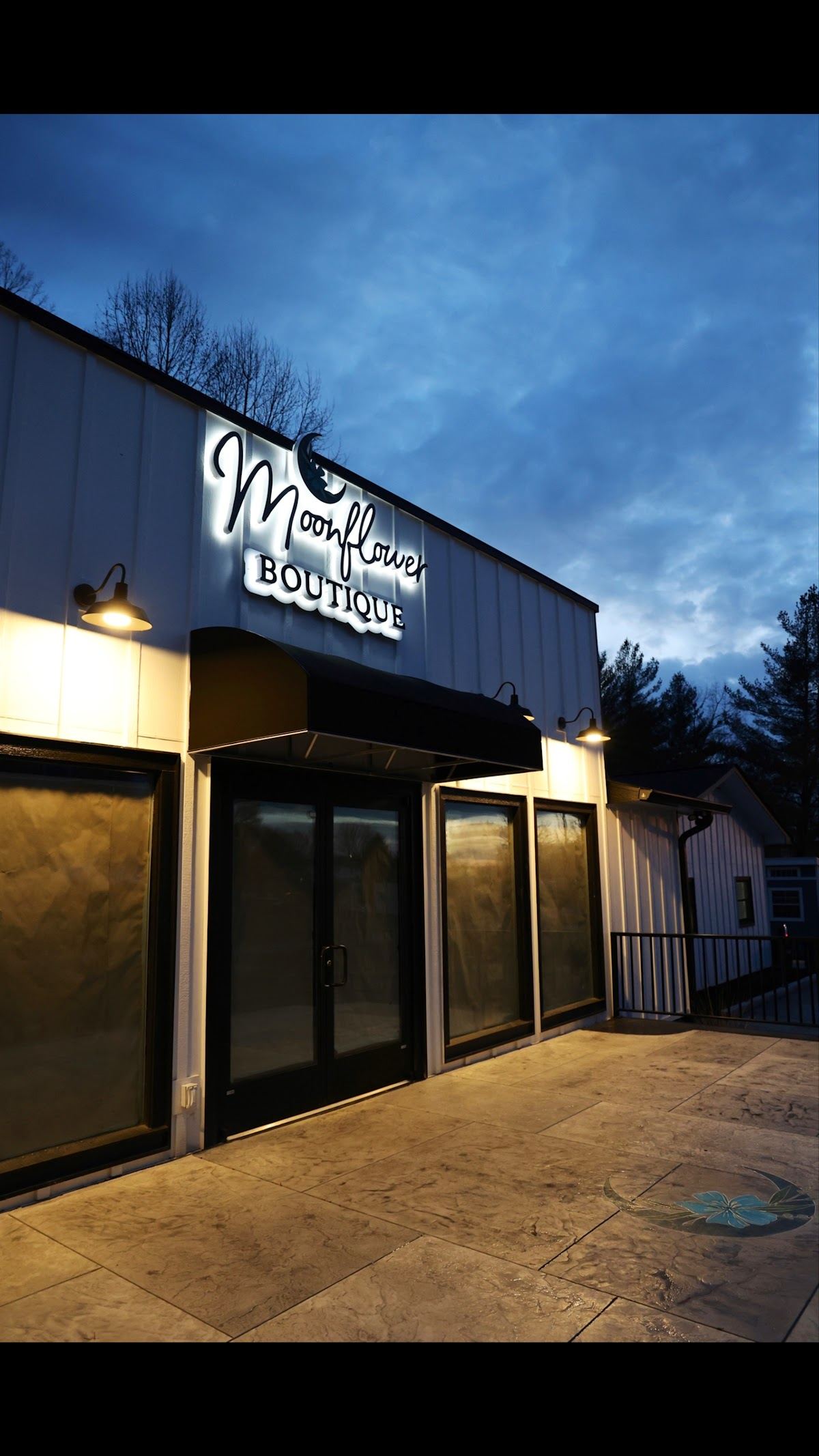 Moonflower Boutique