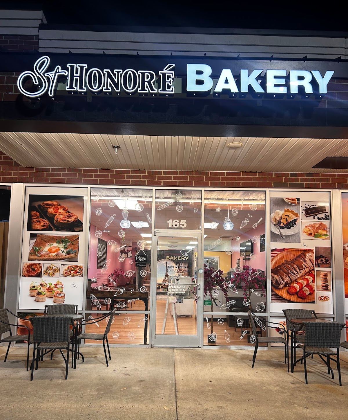 BAKERY ST HONORE