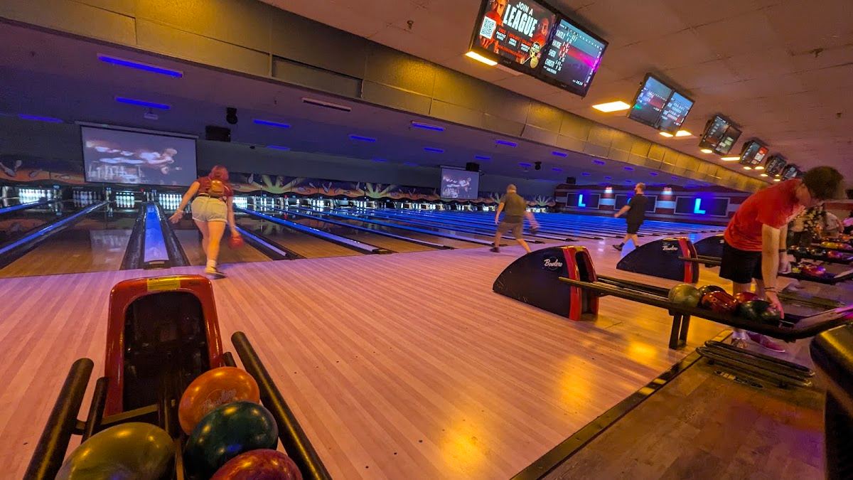 Bowlero Cary