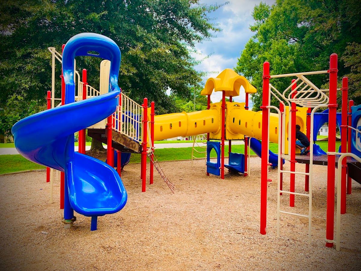 Eliza Pool Park