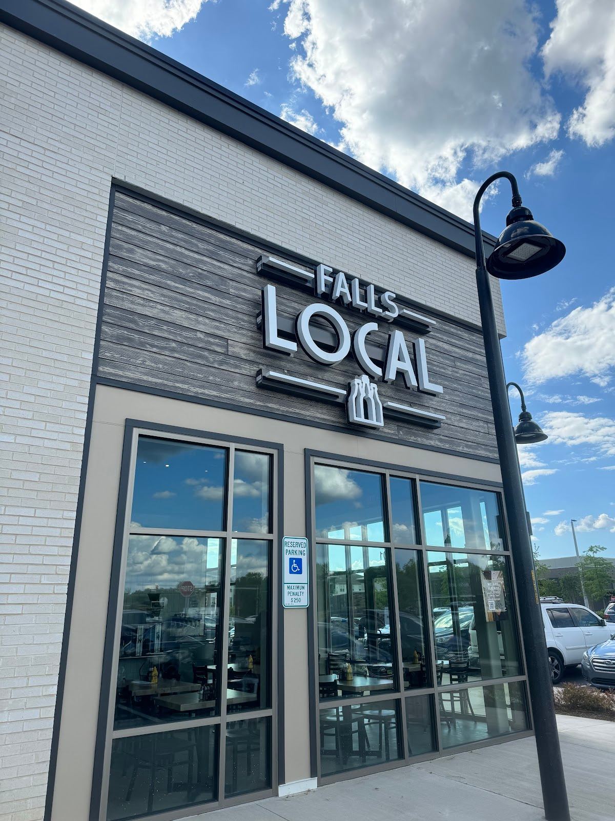 Falls Local
