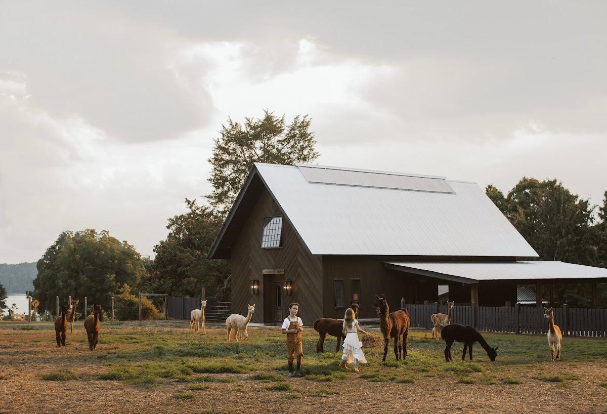Holl & Stone Farms