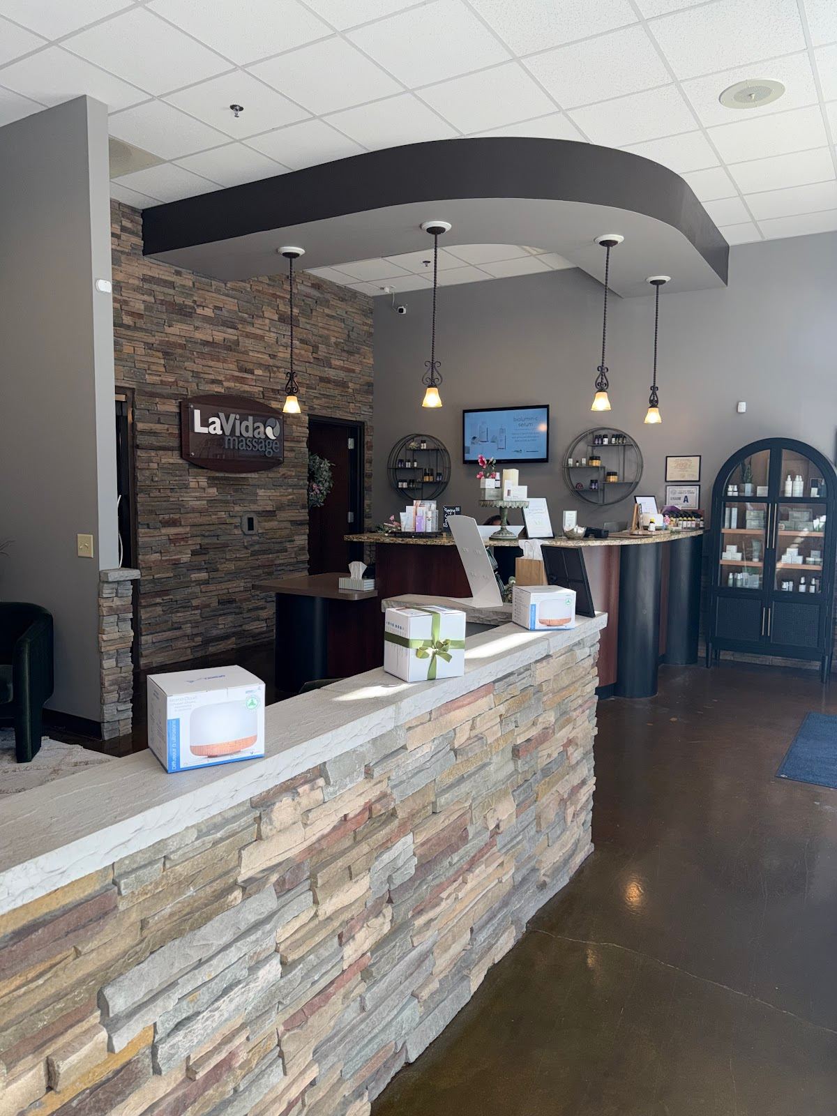 LaVida Massage