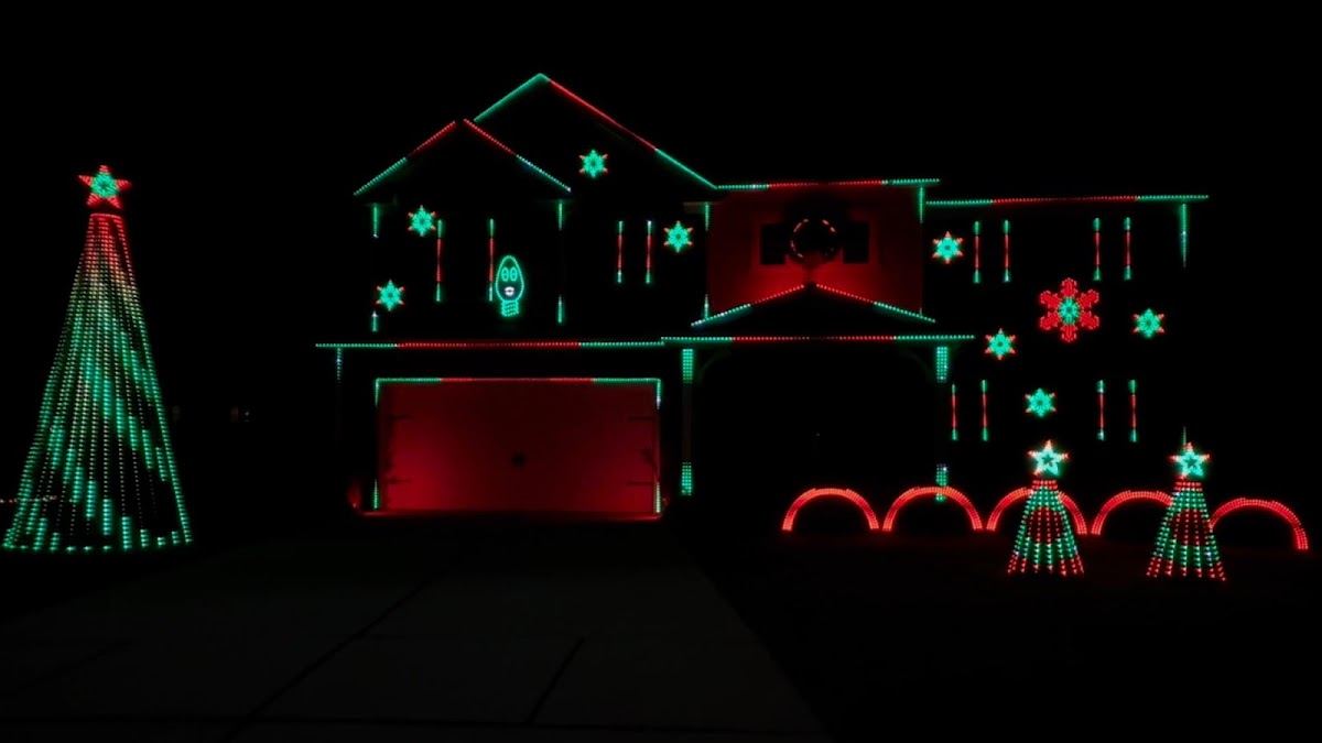 Lights on Waccamaw Christmas Light Show