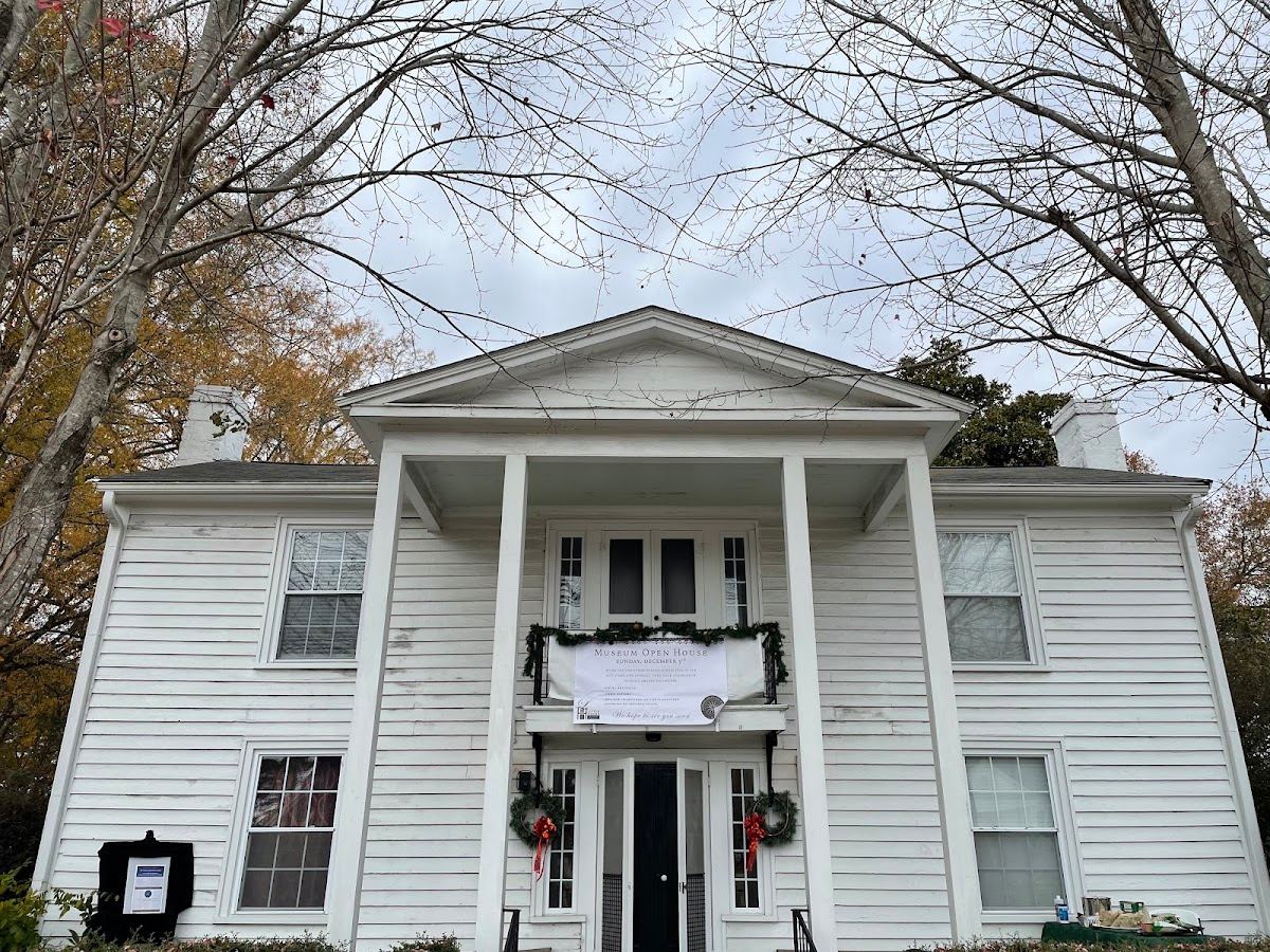 Little House Museum and Gallery