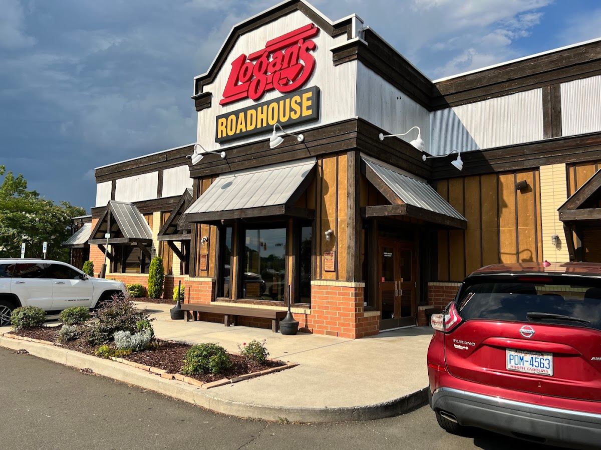 Logan's Roadhouse