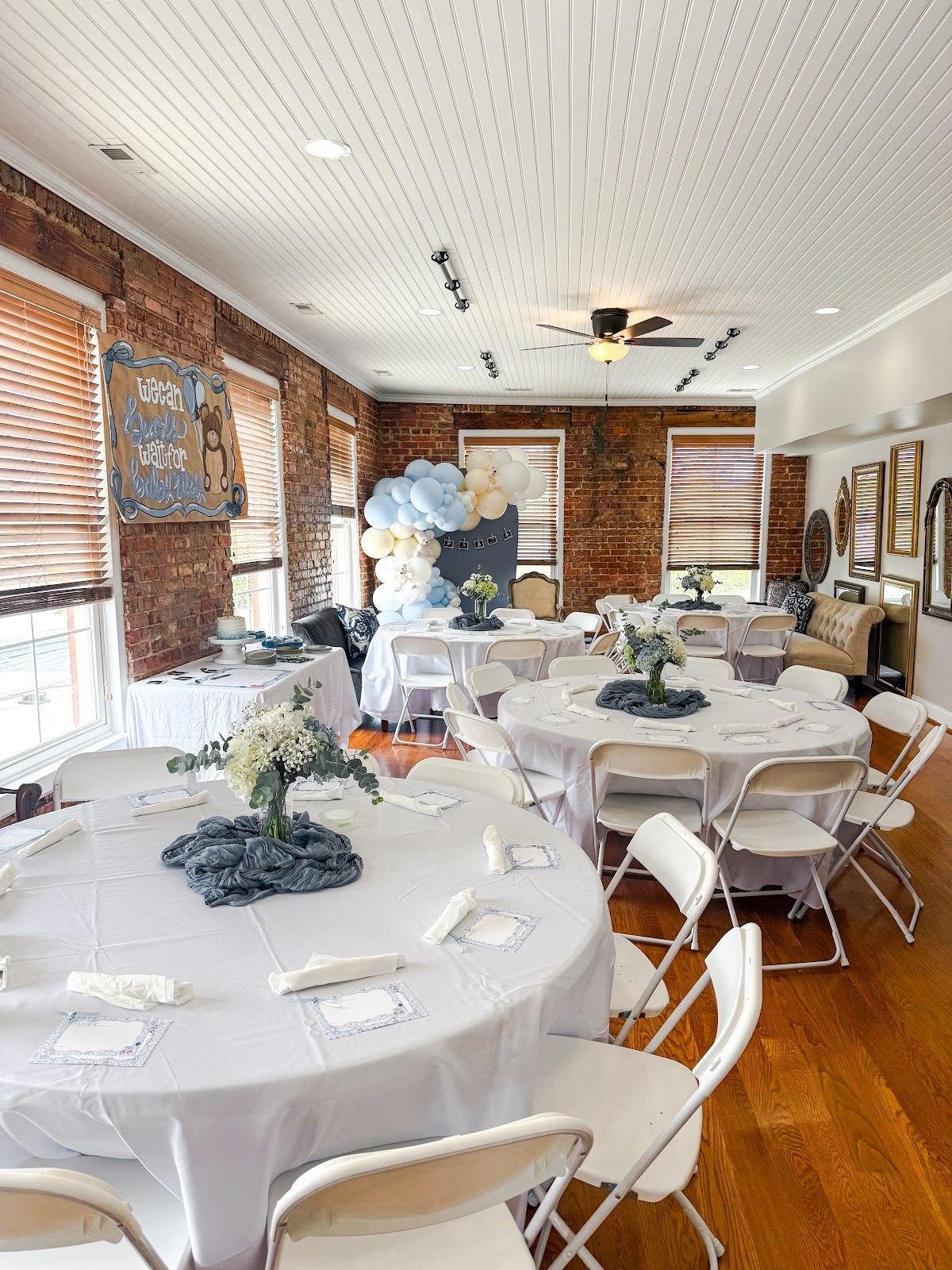 Lucci Blue's Social Cafe