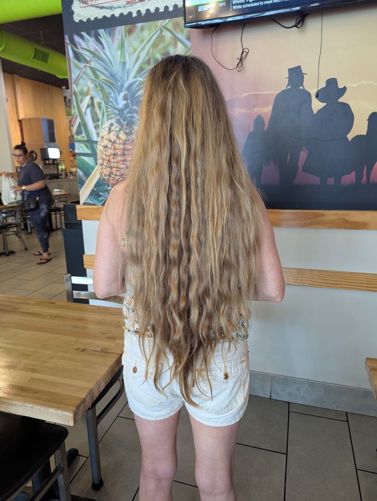 Ron Carlos Salon
