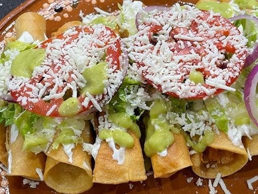 Tacos y Pupusas San Miguel | Food Truck