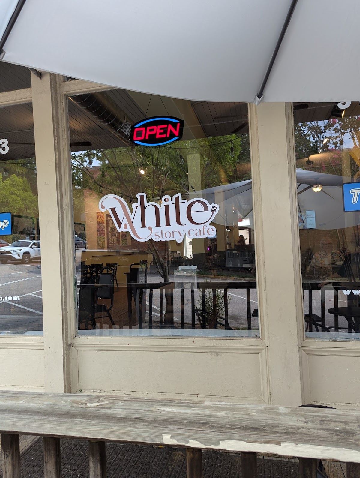 White Story Cafe