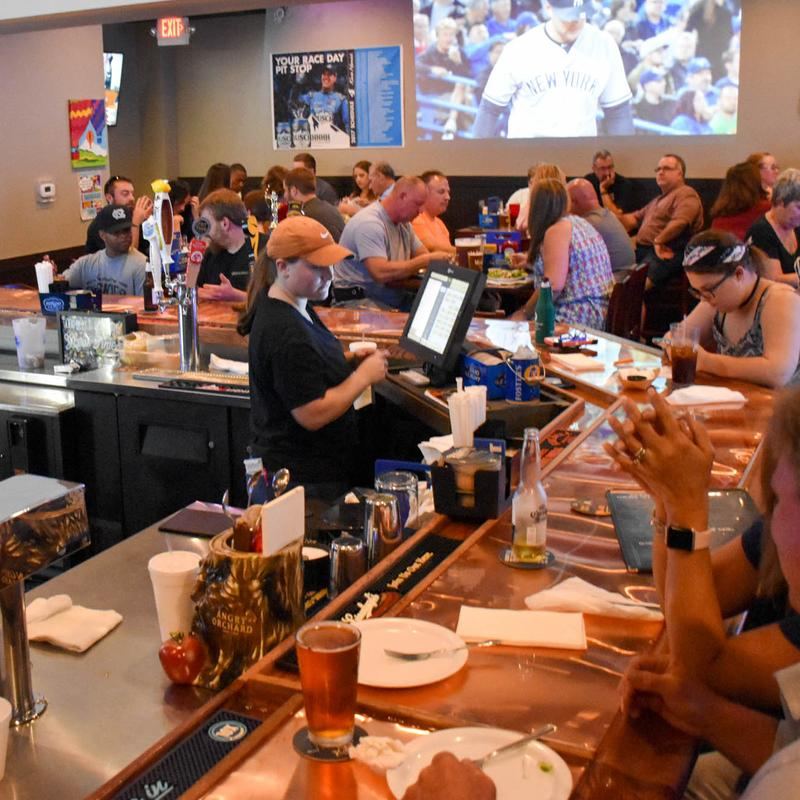 WINGIN'IT Bar And Grille