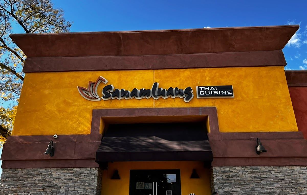 Sanamluang | Thai Cuisine