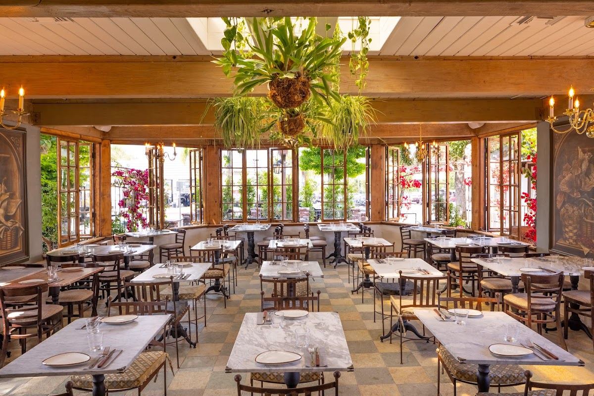Bacari Sherman Oaks