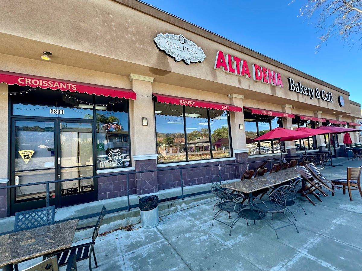 Altadena Bakery