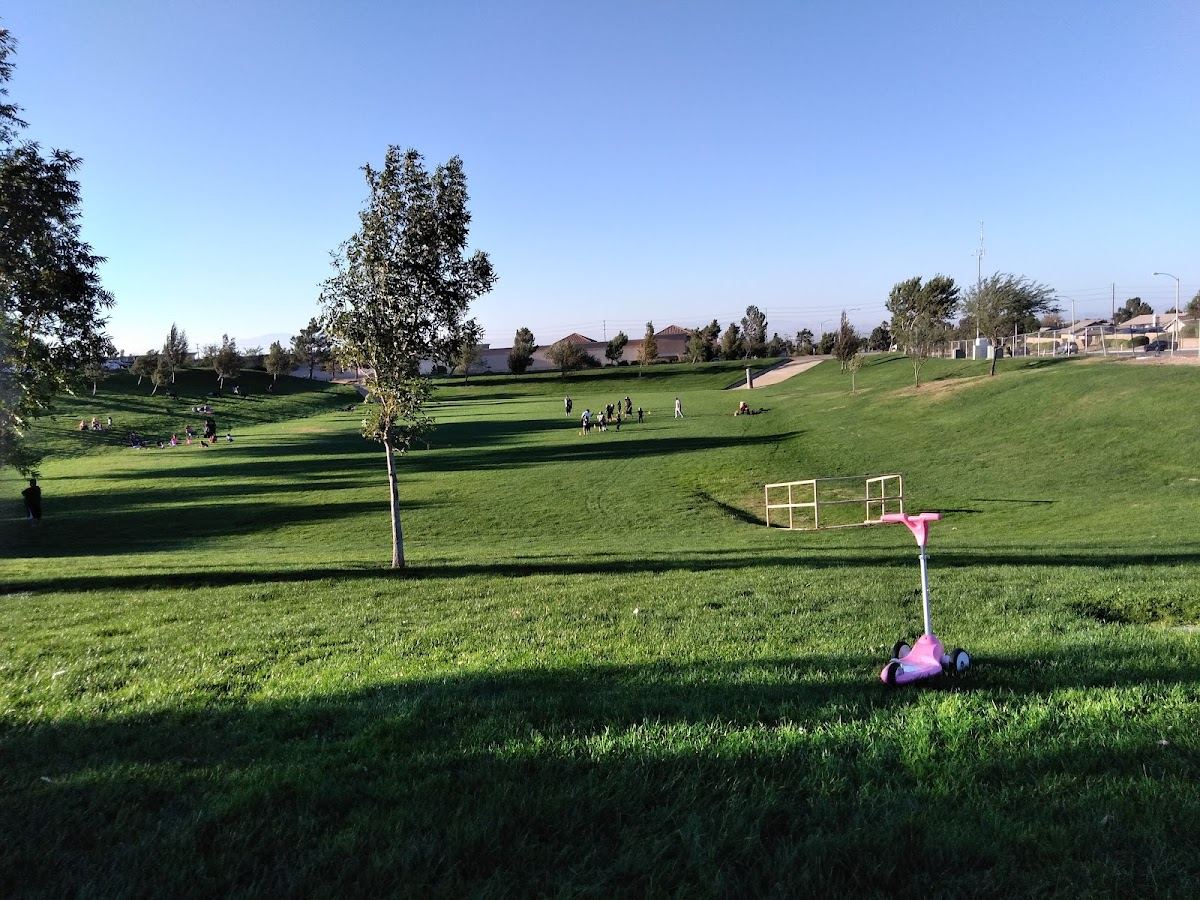Arnie Quinones Park