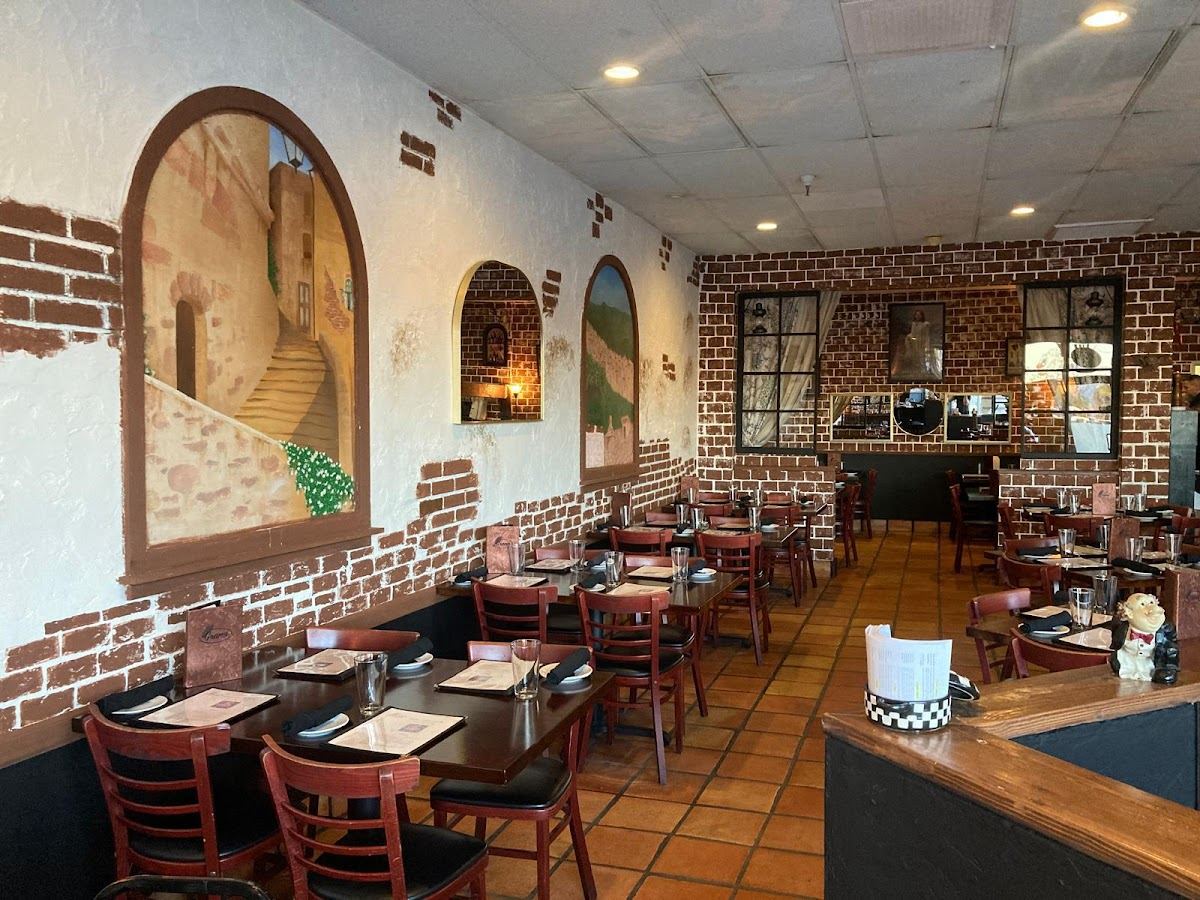Grano Italian Restaurant & Wine Bar