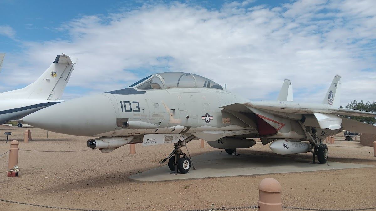 F 14 Tomcat