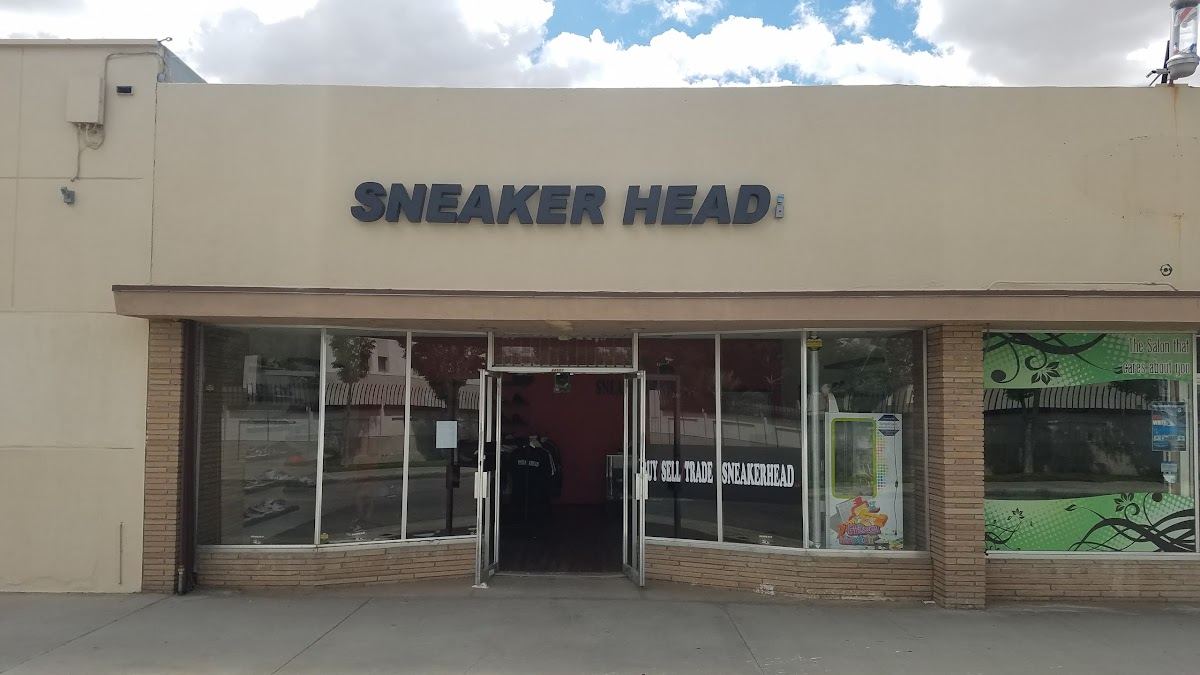 Sneakerhead AV