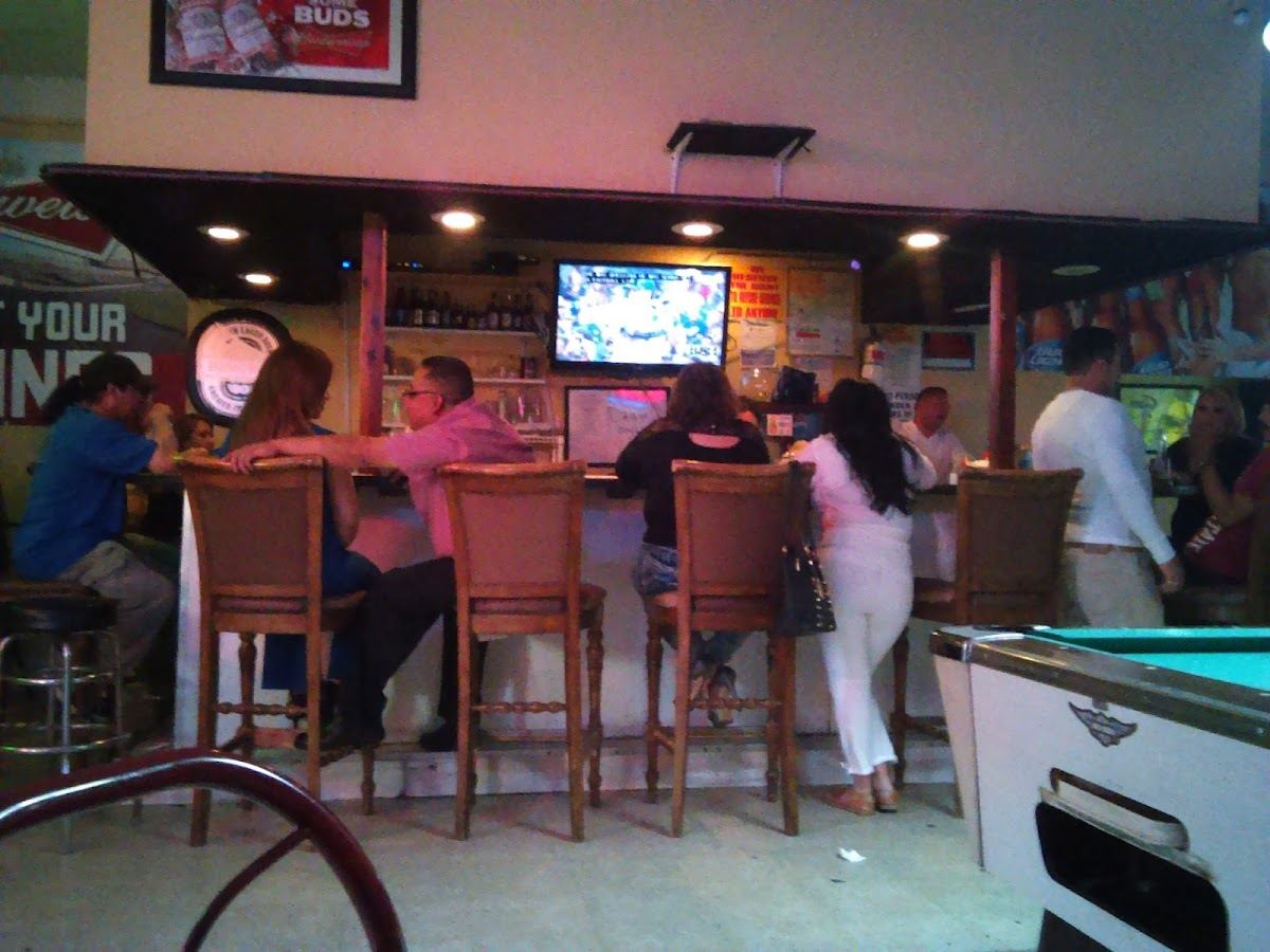 La Oficina Sports Bar
