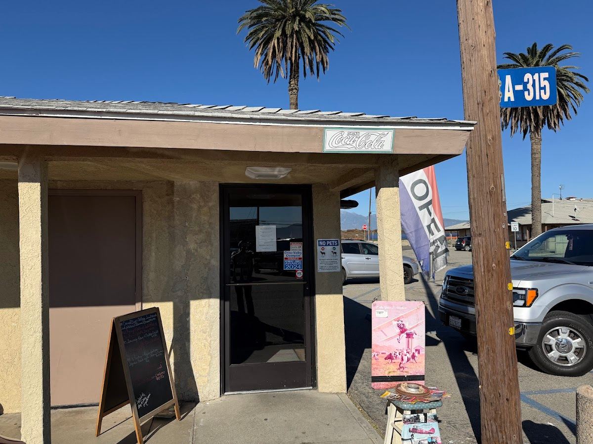 Flo's Airport Cafe