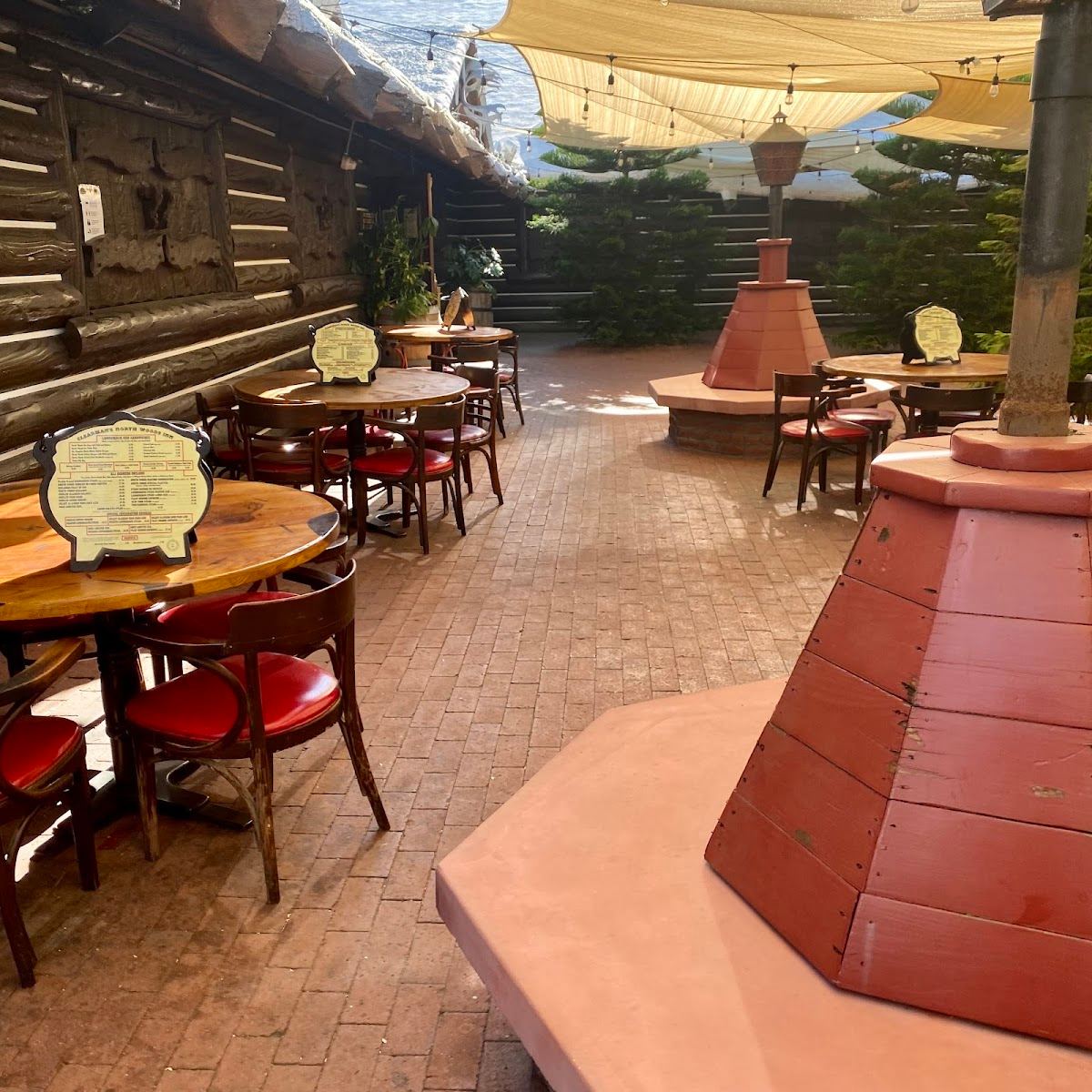 Clearman's North Woods Inn of Covina