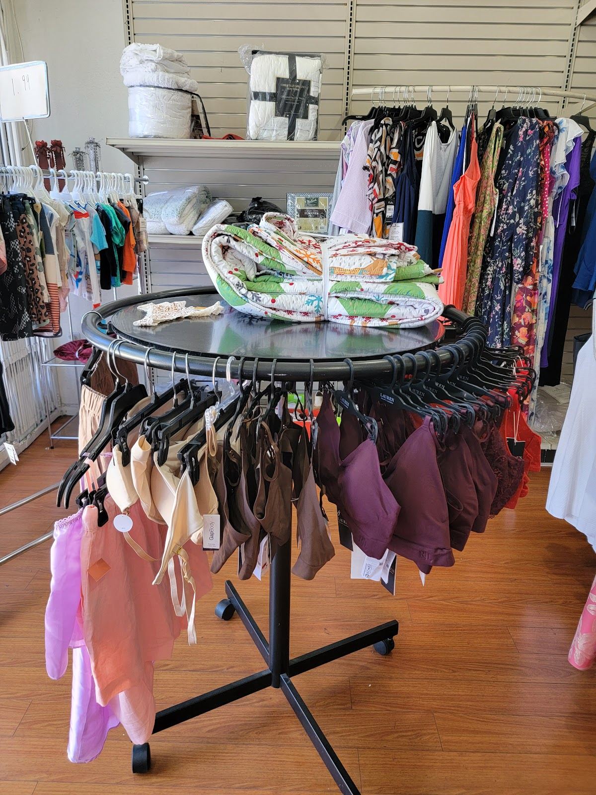 Family Clothing Outlet