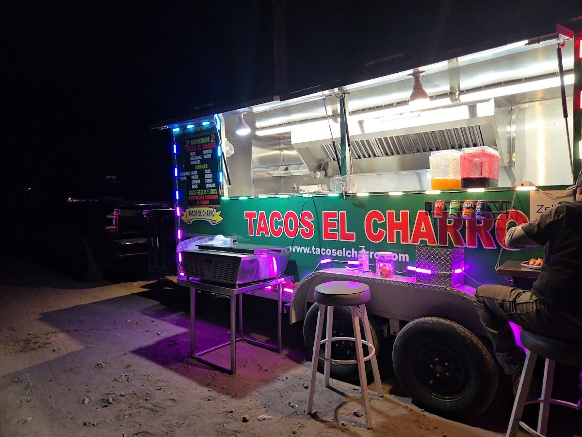 Tacos los charros food truck