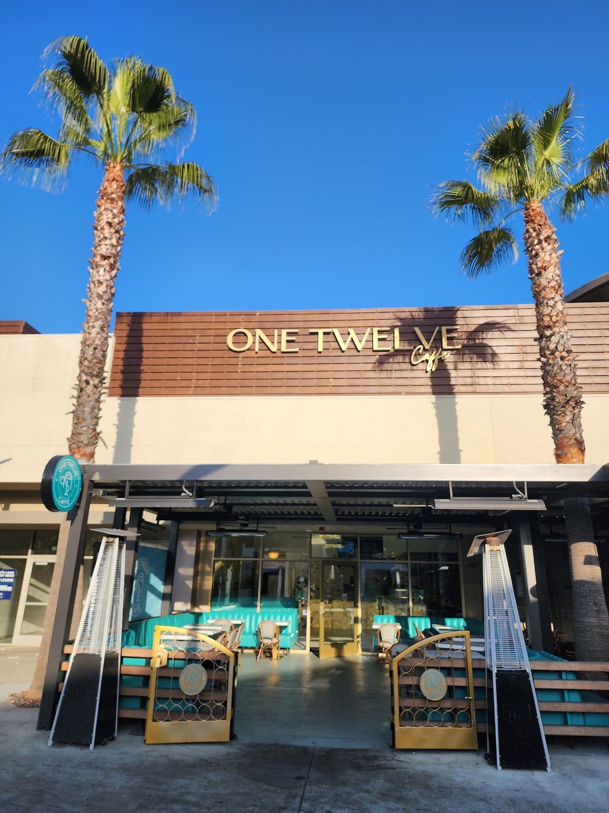 One Twelve Caffe