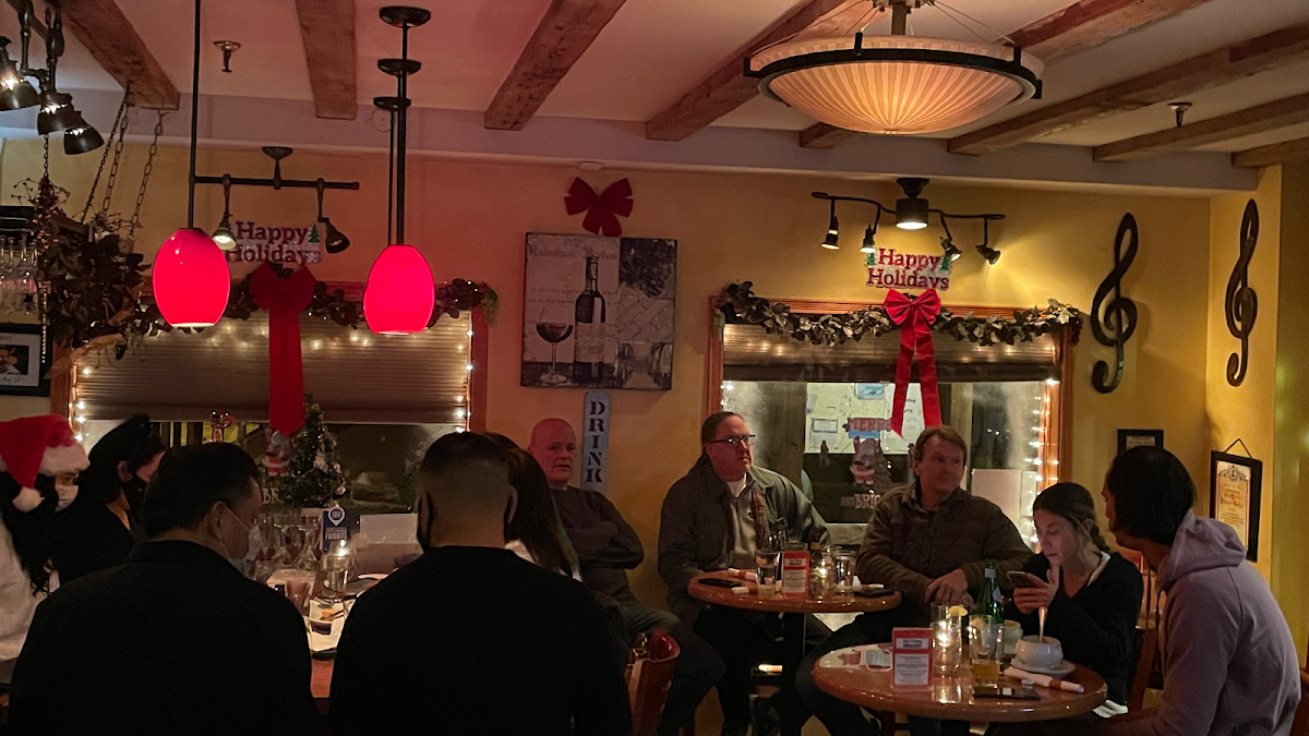 Canyon Bistro & Wine Bar