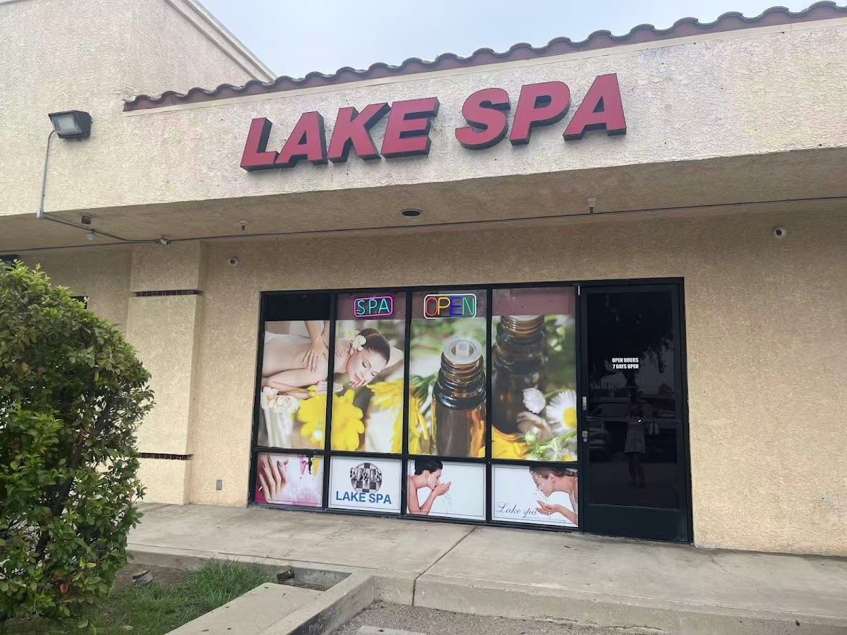 LAKE SPA