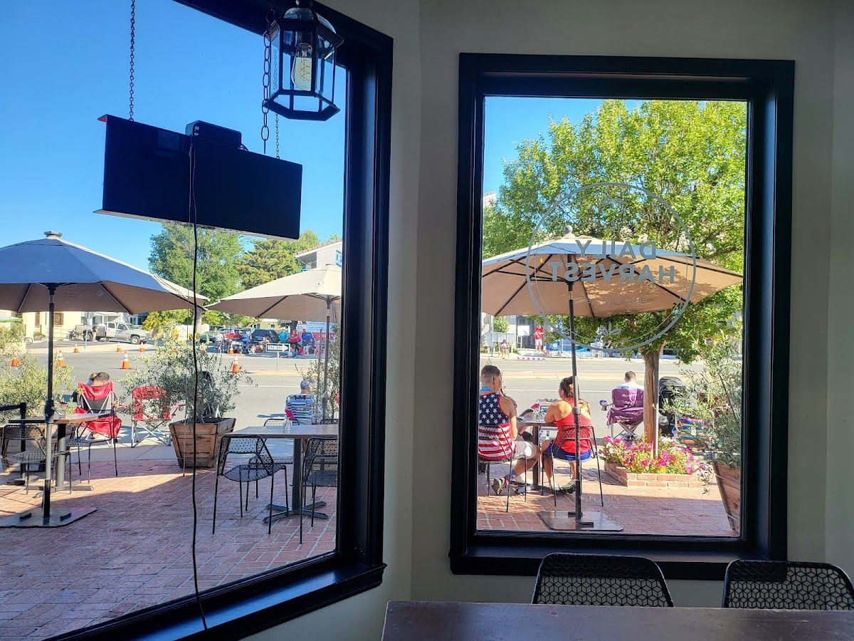 The Daily Harvest Cafe & Juicery