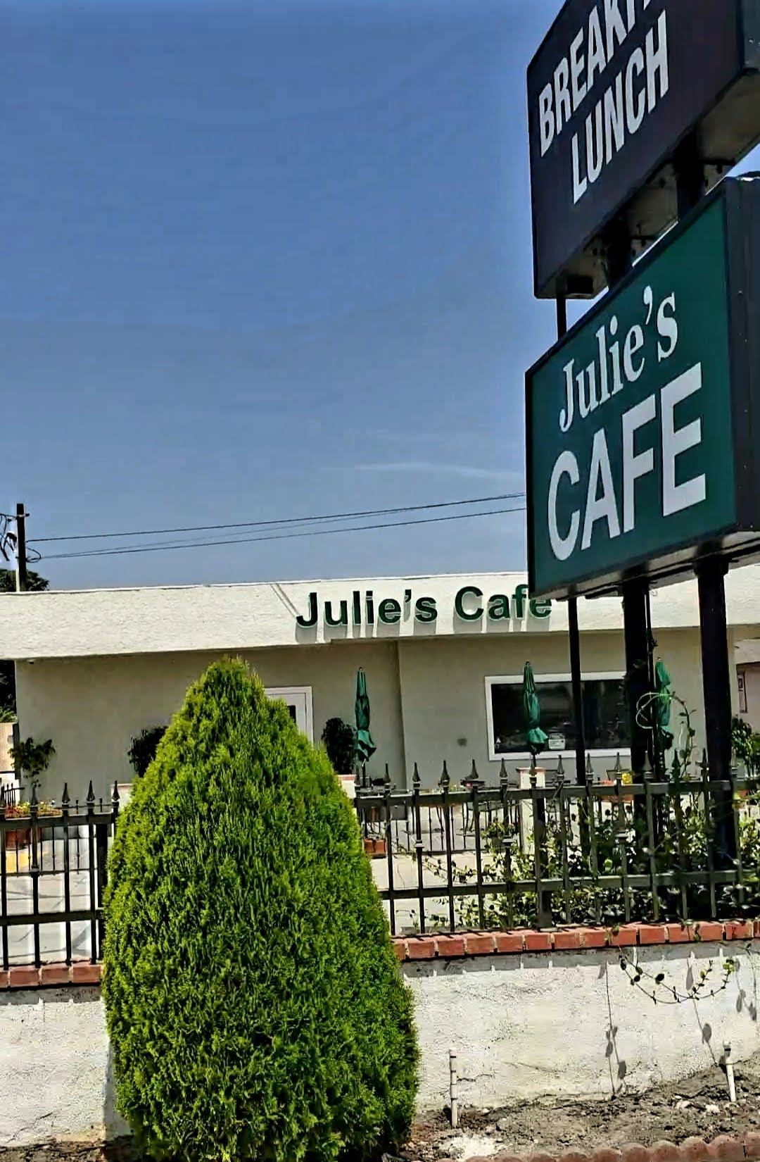 Julie’s Cafe & Garden