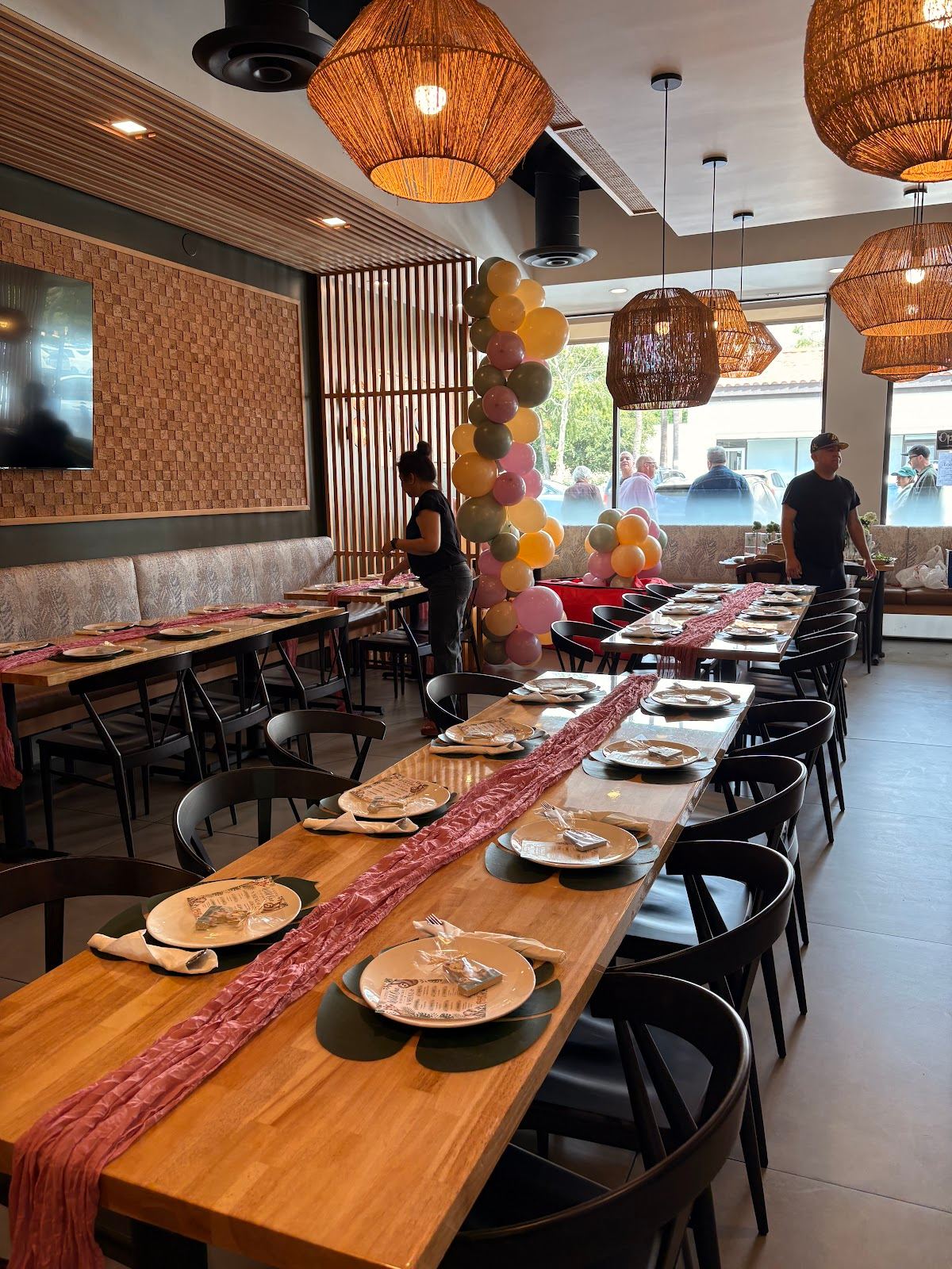 Ari’s Thai Eatery
